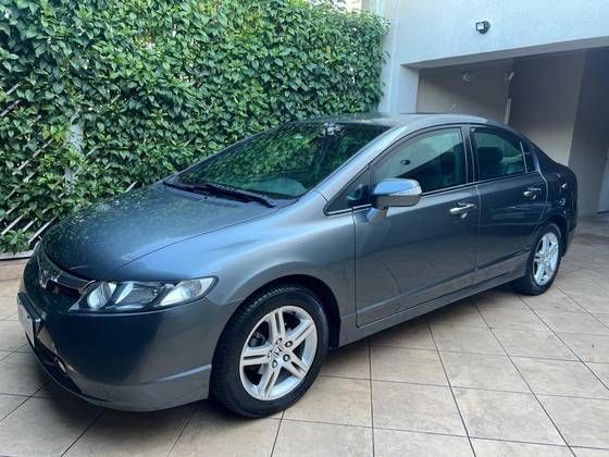 HONDA CIVIC 1.8 EXS 16V GASOLINA 4P AUTOMÁTICO HONDA CIVIC 1.8 EXS 16V GASOLINA 4P AUTOMÁTICO